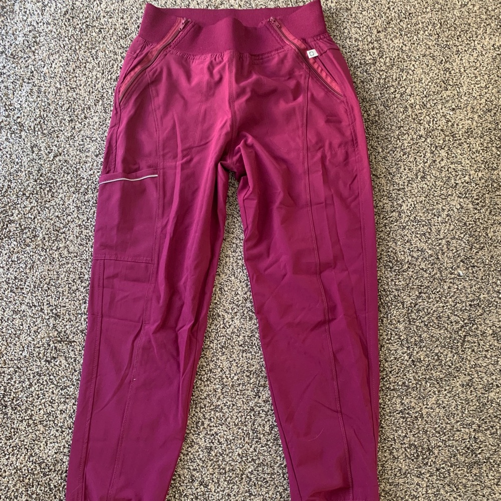 Maroon jogger scrub pants